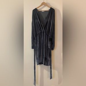 Ruffled hem velvet wrap dress, size 2x